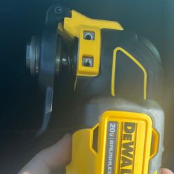 Multi Tool 20v  Atomic Compact Series 