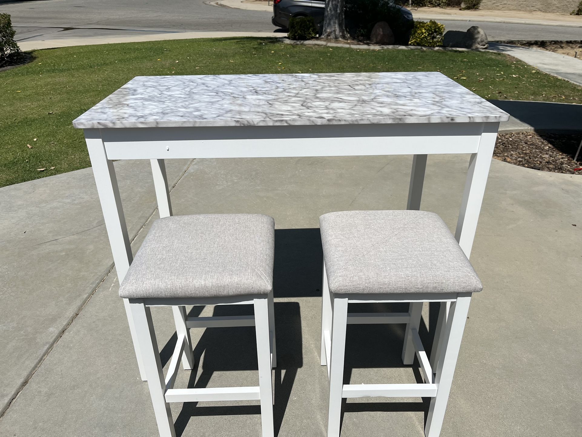 Bar Table With Stools