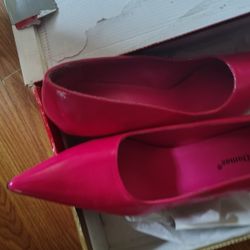 Women's Shoes Barely Worn