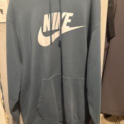 Nike Sweater
