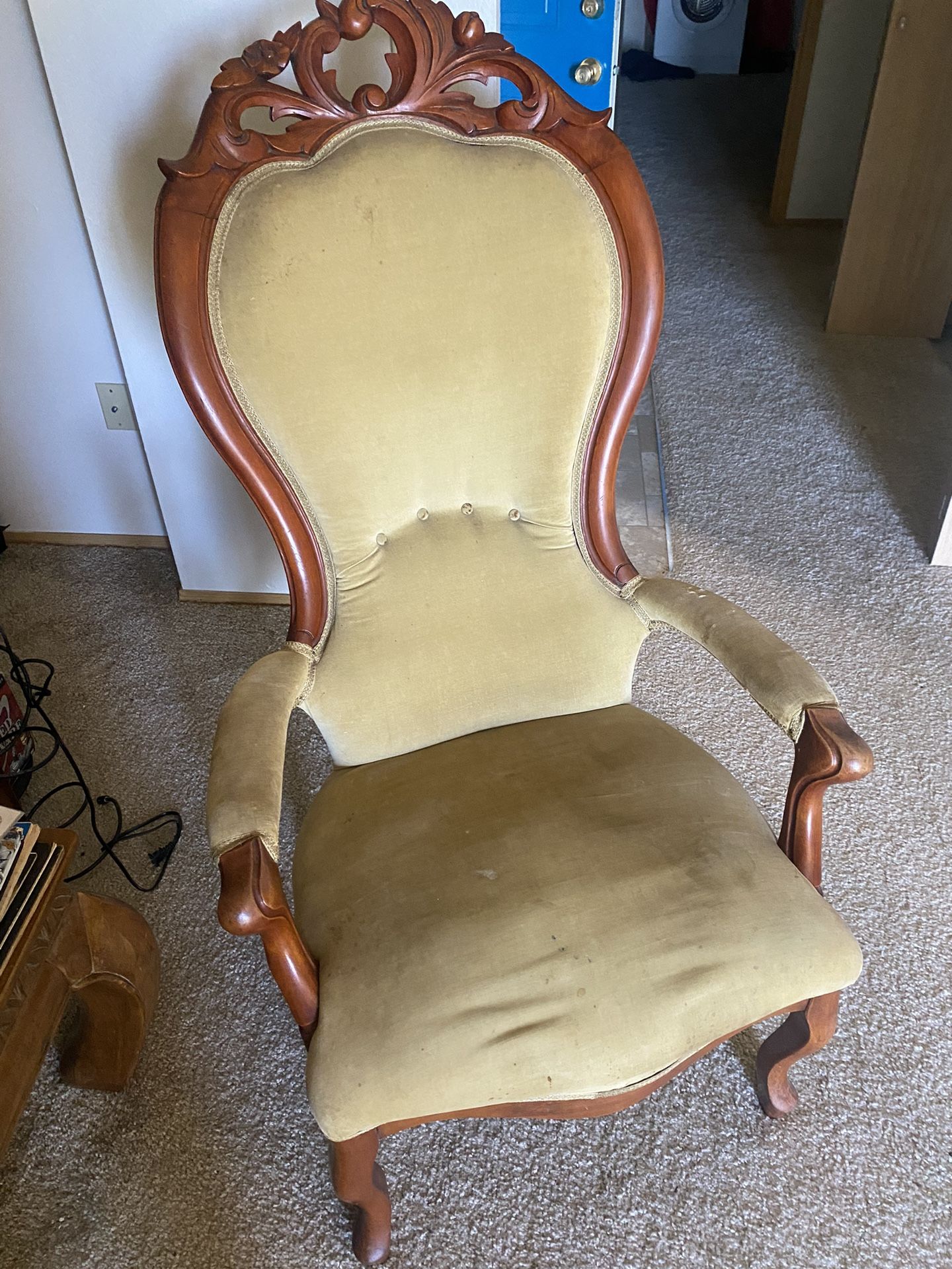 Antique Fainting Chair