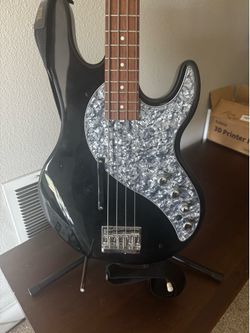 Line 6 Variax Bass