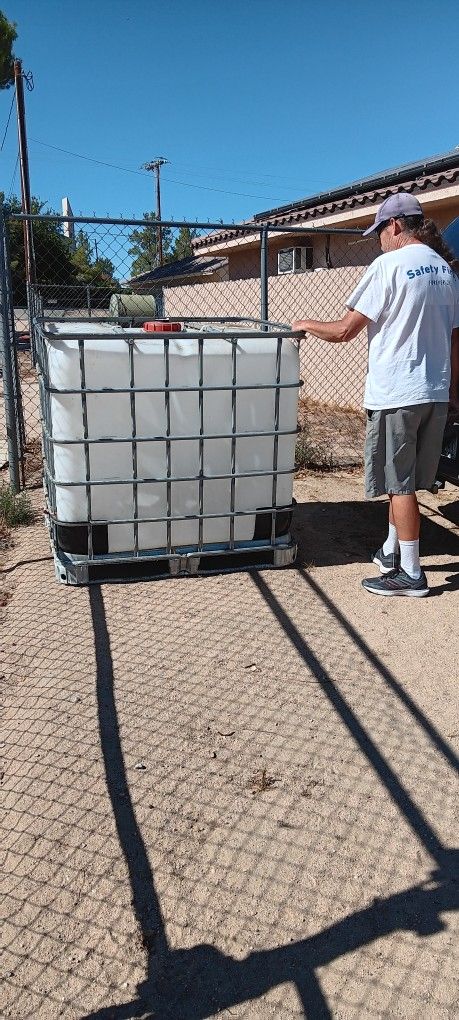 275 Gallon IBC tank/tote