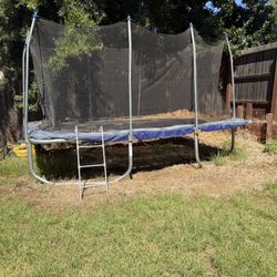 15 x 9 Skywalker Trampoline w/ladder