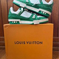 Louie Vuitton 