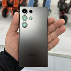 Galaxy S24 Ultra 5G Unlocked 256GB! Finance For $50 Down Payment!!