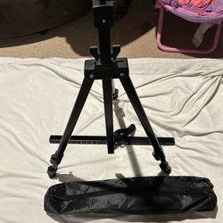 Mid-size Art Easel