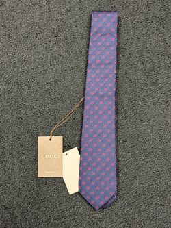 BNWT 100% authentic Gucci GG Red Blue Monogram Tie