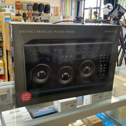 Blackmagic DaVinci Resolve Micro Panel W/ Studio Software