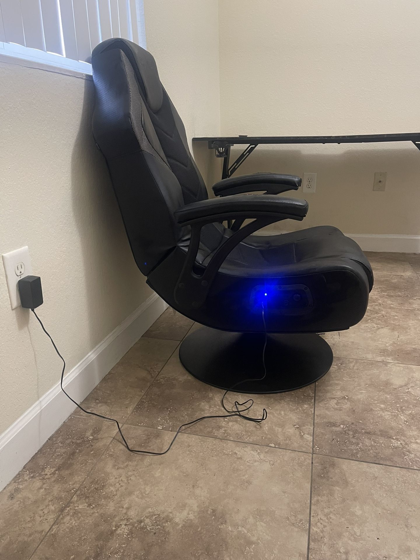 Bluetooth Xrocker Gaming Chair