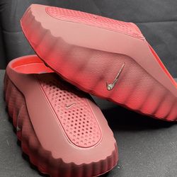 University Red  Nike 001 mind slides