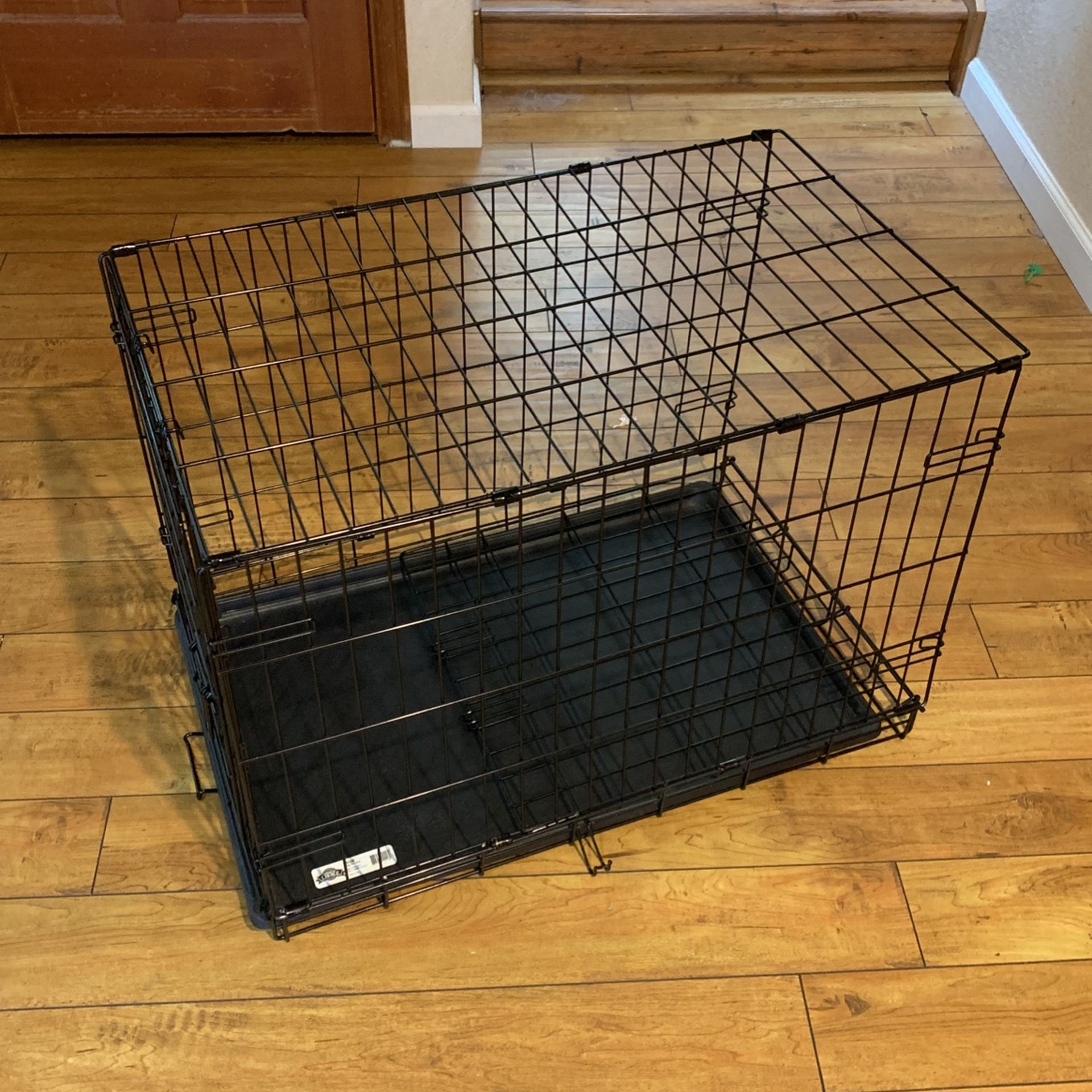 Pristine Dog Crate