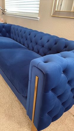 Beautiful blue couch for sale!