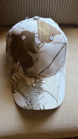 Brand New Realtree Xtra Snow White Camo Baseball Hat - Adjustable