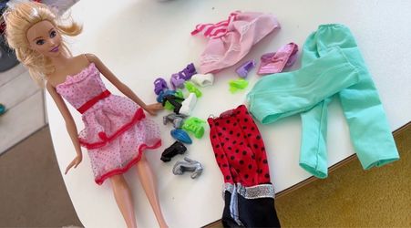 Barbie dress up Set