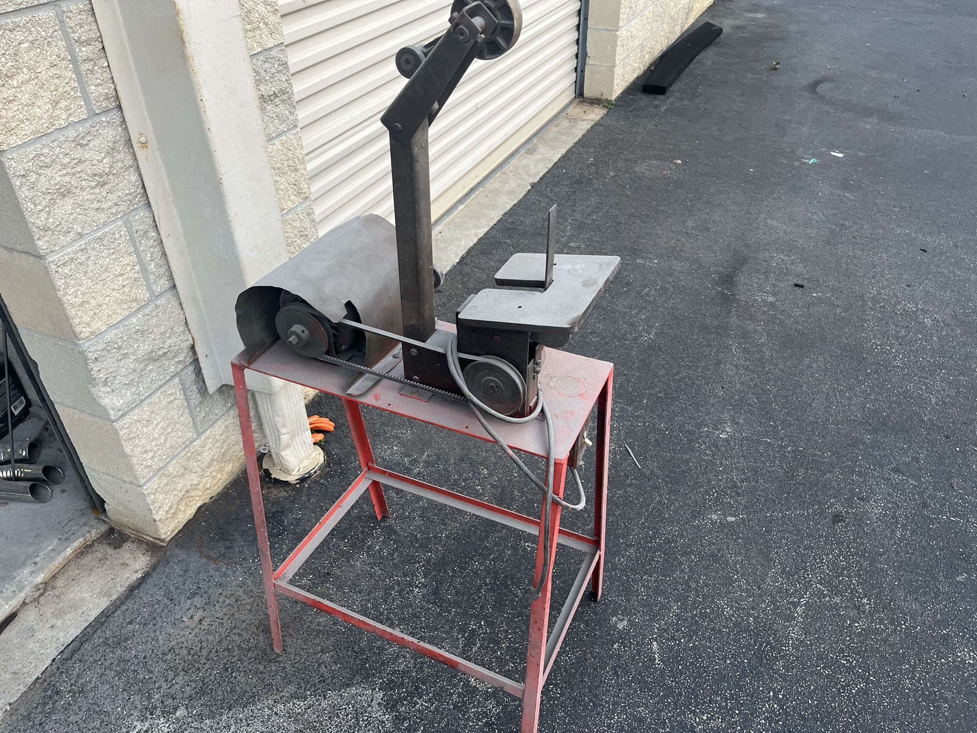 Belt Sander. 