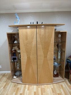 Honey color wall unit Italian lacquer