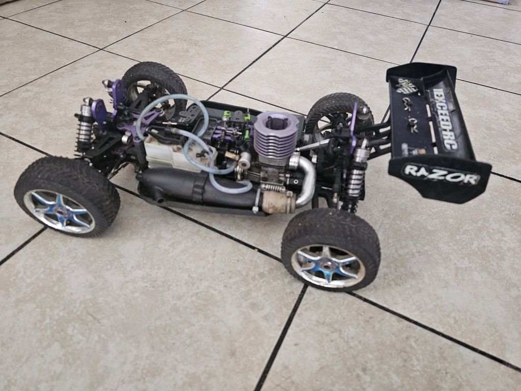 Exceed Razor 1/8 Nitro Buggy