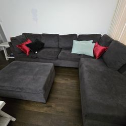 112" Wide Reversible Sofa & Chaise with Ottoman

By Red Barrel Studio®

Body Fabric : Ebony