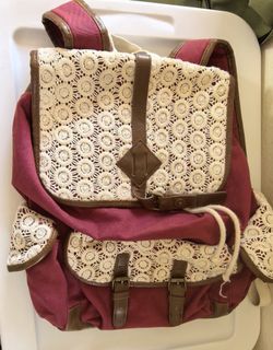 backpack: "Mudd"