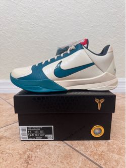 Kobe 5 Protro - Caitlin Clark - SZ 11