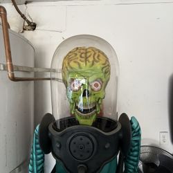 Mars Attacks! Alien Animatronic