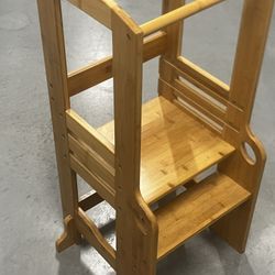 Adjustable Children Stool, Kids Learning Stool, Kids Kitchen Step Stool, Toddlers Stool, Children Step Stool for Kitchen great condition location belo