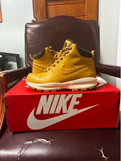 Nike Manoa Leather