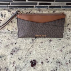 Michael Kors Wristlet Wallet