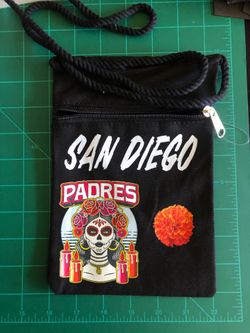 Baseball pocket purse