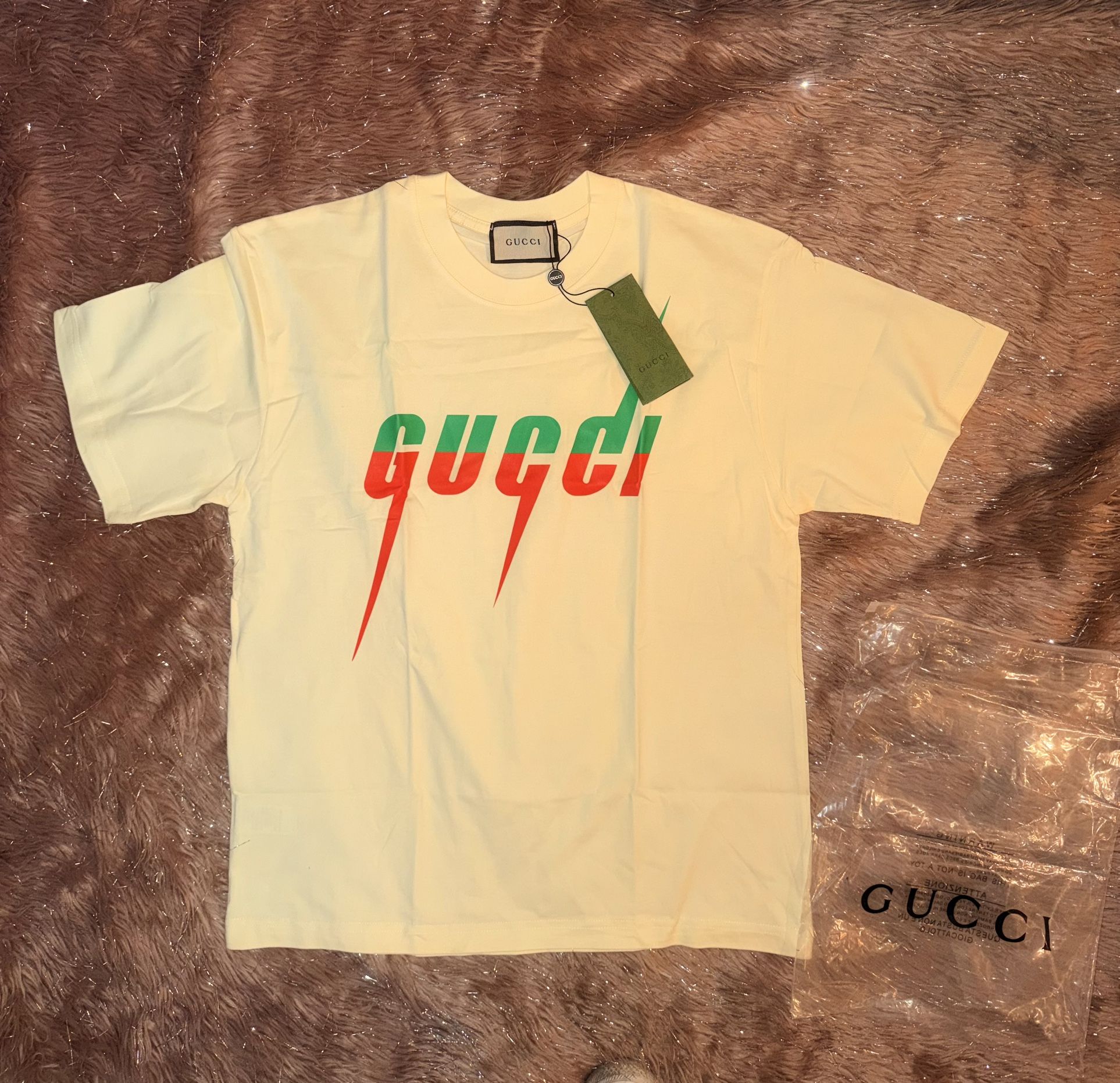 New with tags cotton Cream color t-shirt size L