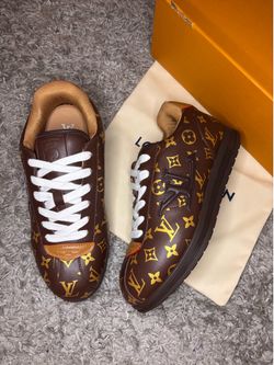 Lv shoe size 11