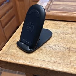 Wireless Charging Stand 