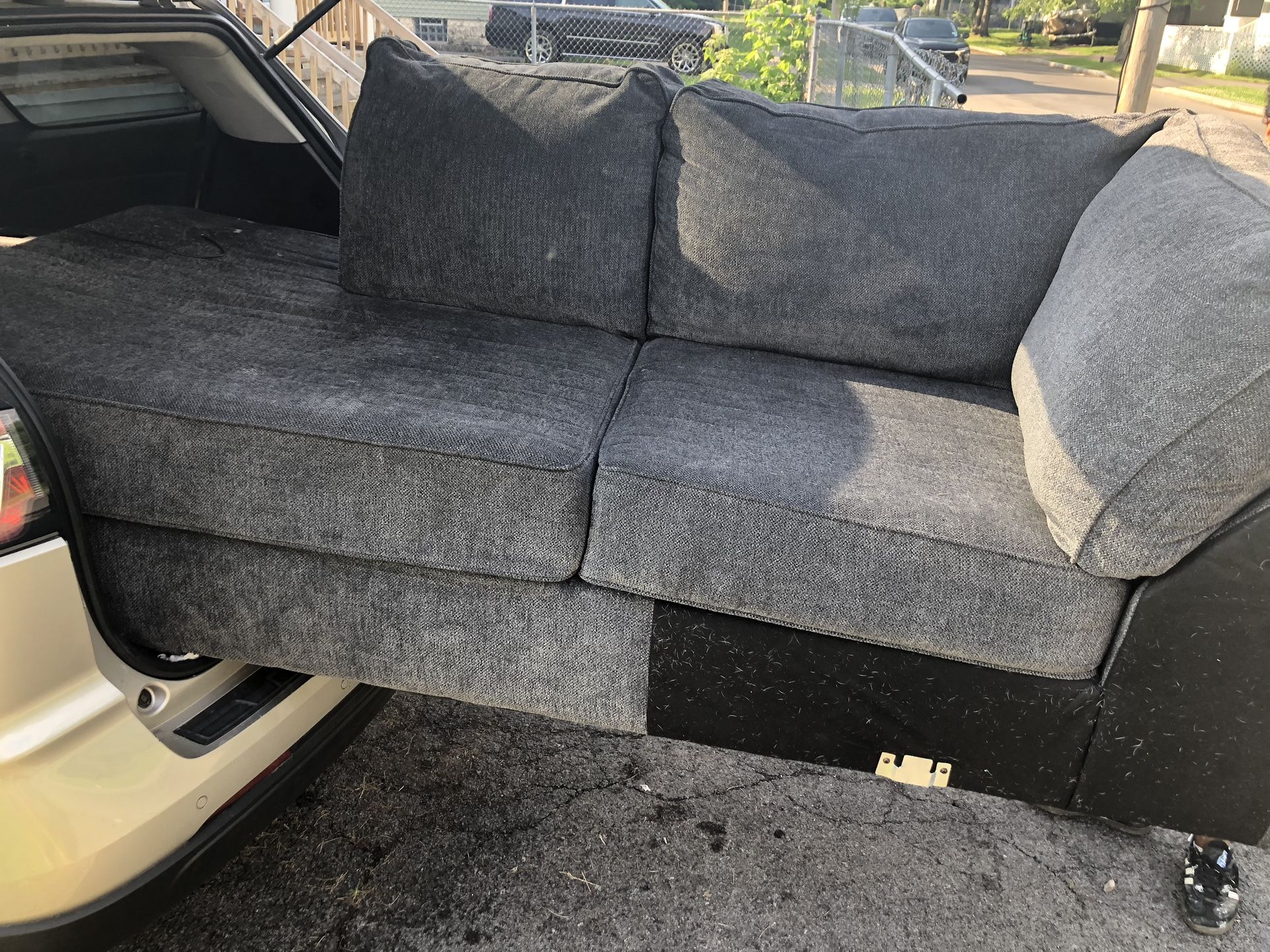 Sectional Couches 250 Or Bo