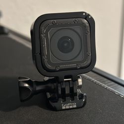 GoPro 5 Session With Accessories 