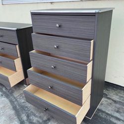 Brand New Grey 5 Drawer Dresser 