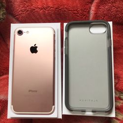 iPhone 7 128GB Unlocked + Case 