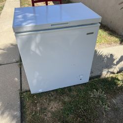 Insignia™ 7.0 Cu. Ft. Garage Ready-Chest Freezer White delivery available locally