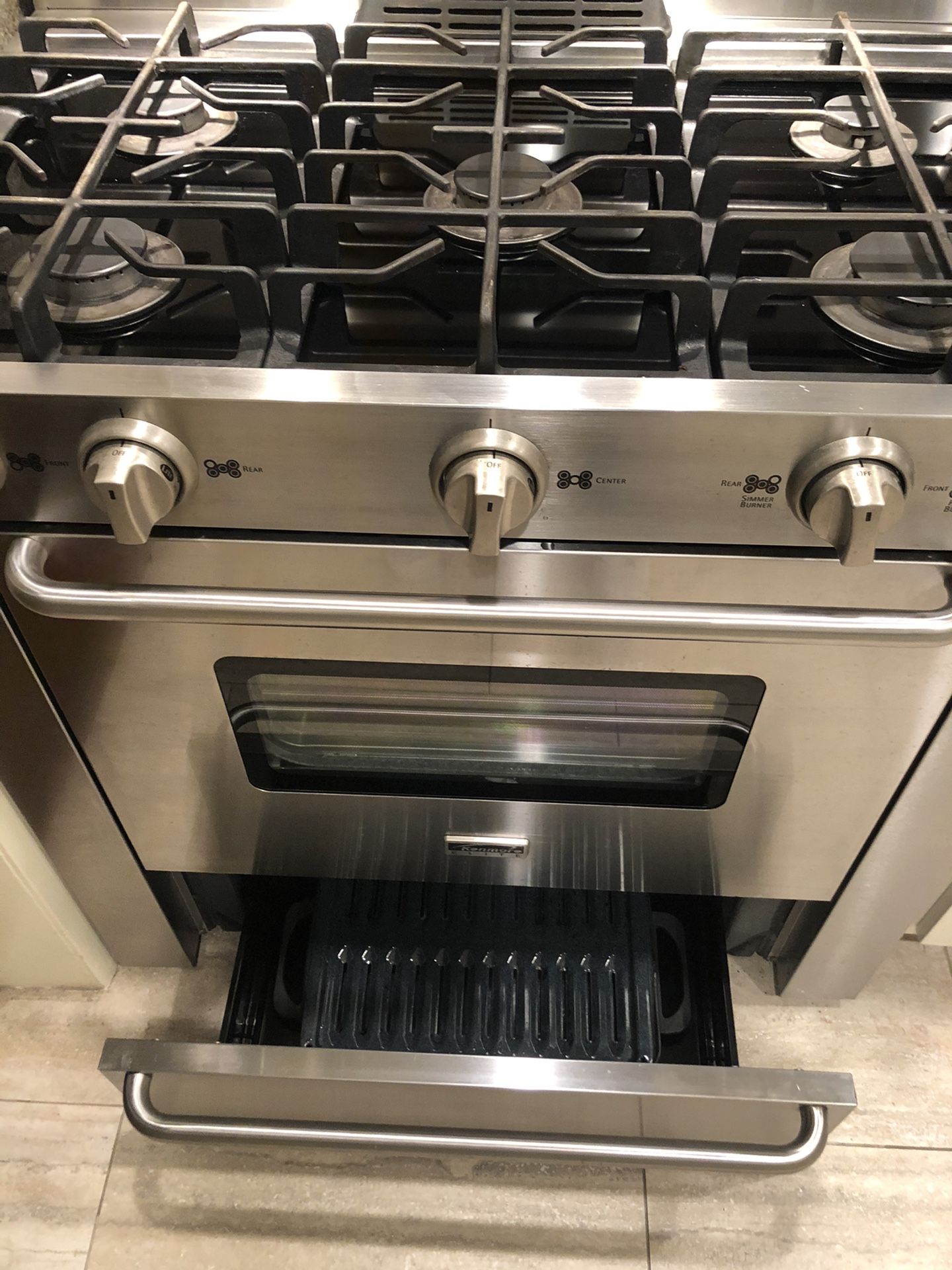 Kenmore Elite 5 Burner Gas Range with Hood for Sale in Redondo Beach, CA OfferUp