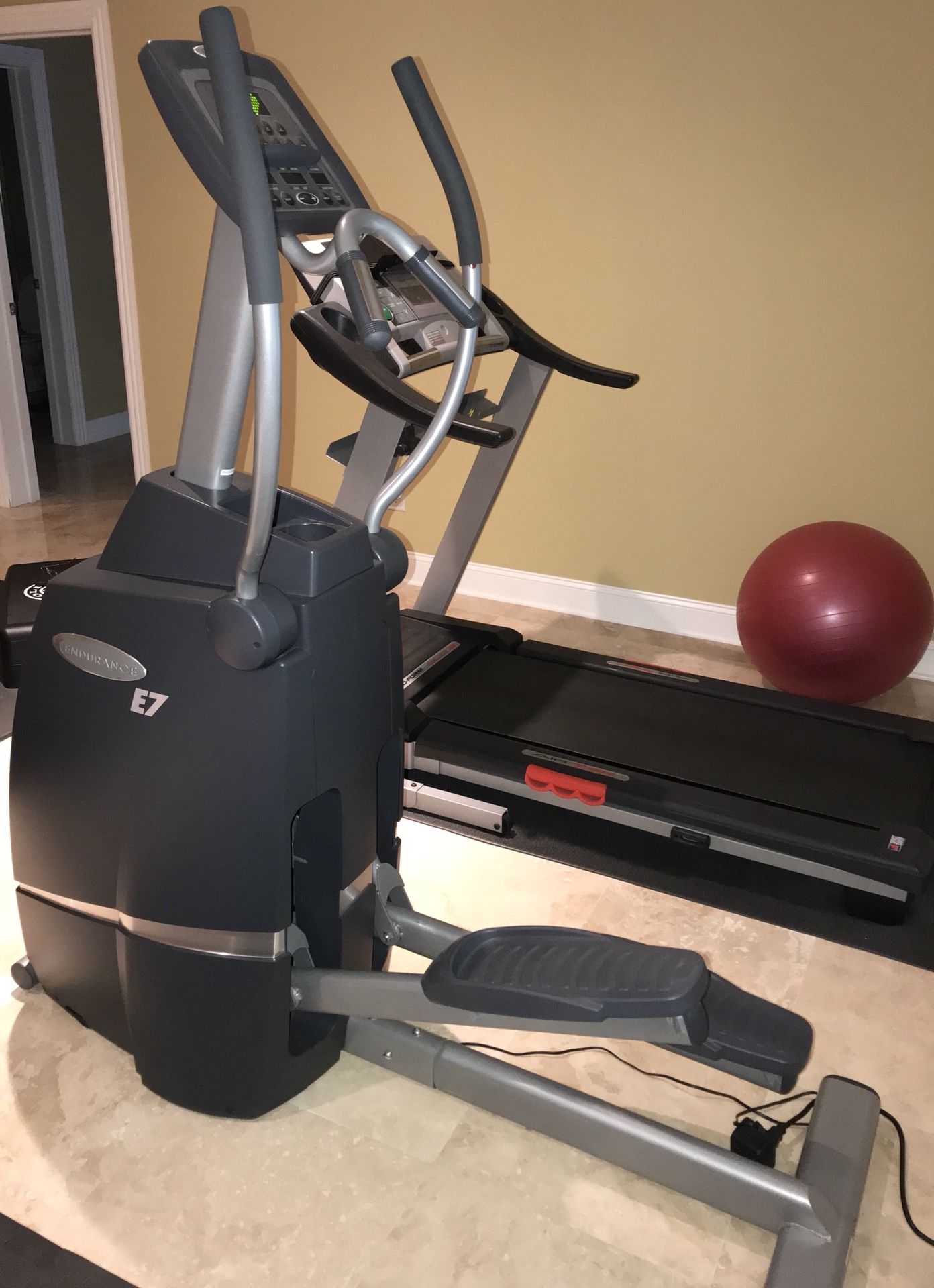 Horizon e7 outlet elliptical