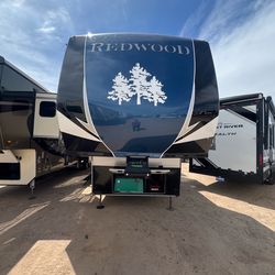 21 Redwood 3981FK