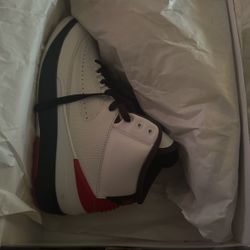 Jordan 2 8.5 W