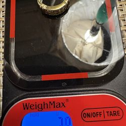 14ksolid gold pinky ring  small size 3.90 grms firm