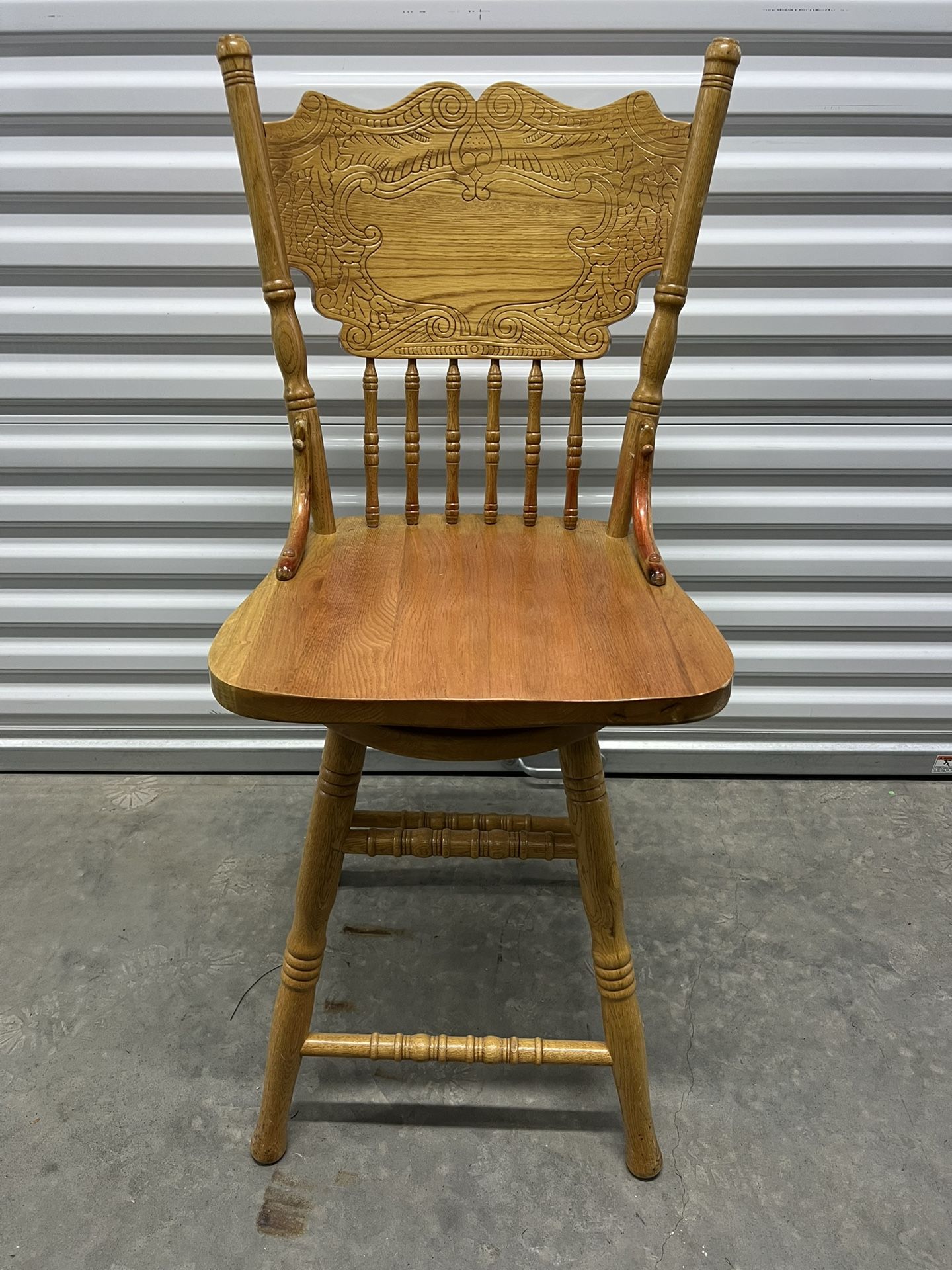 Vintage Swivel Bar Height Stool/chair