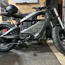 Xyber Bike - Absolute Maximum Fun 