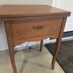 Sewing Machine/table