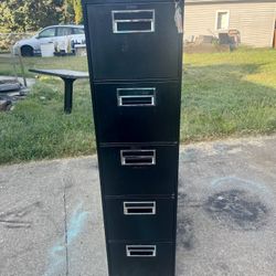 Steel 4 Drawer Filing Cabinet With Lock & Key 