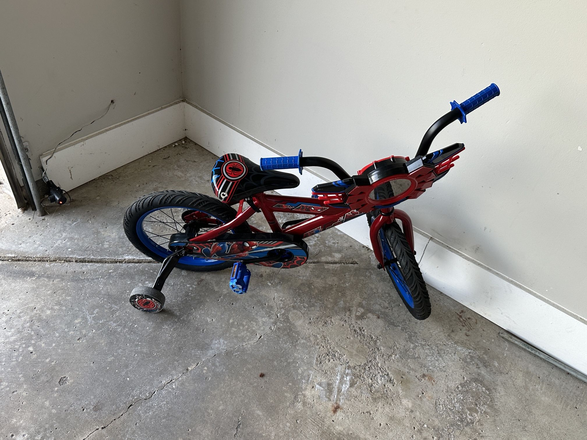 Like New Kids Bicycle (Superman)