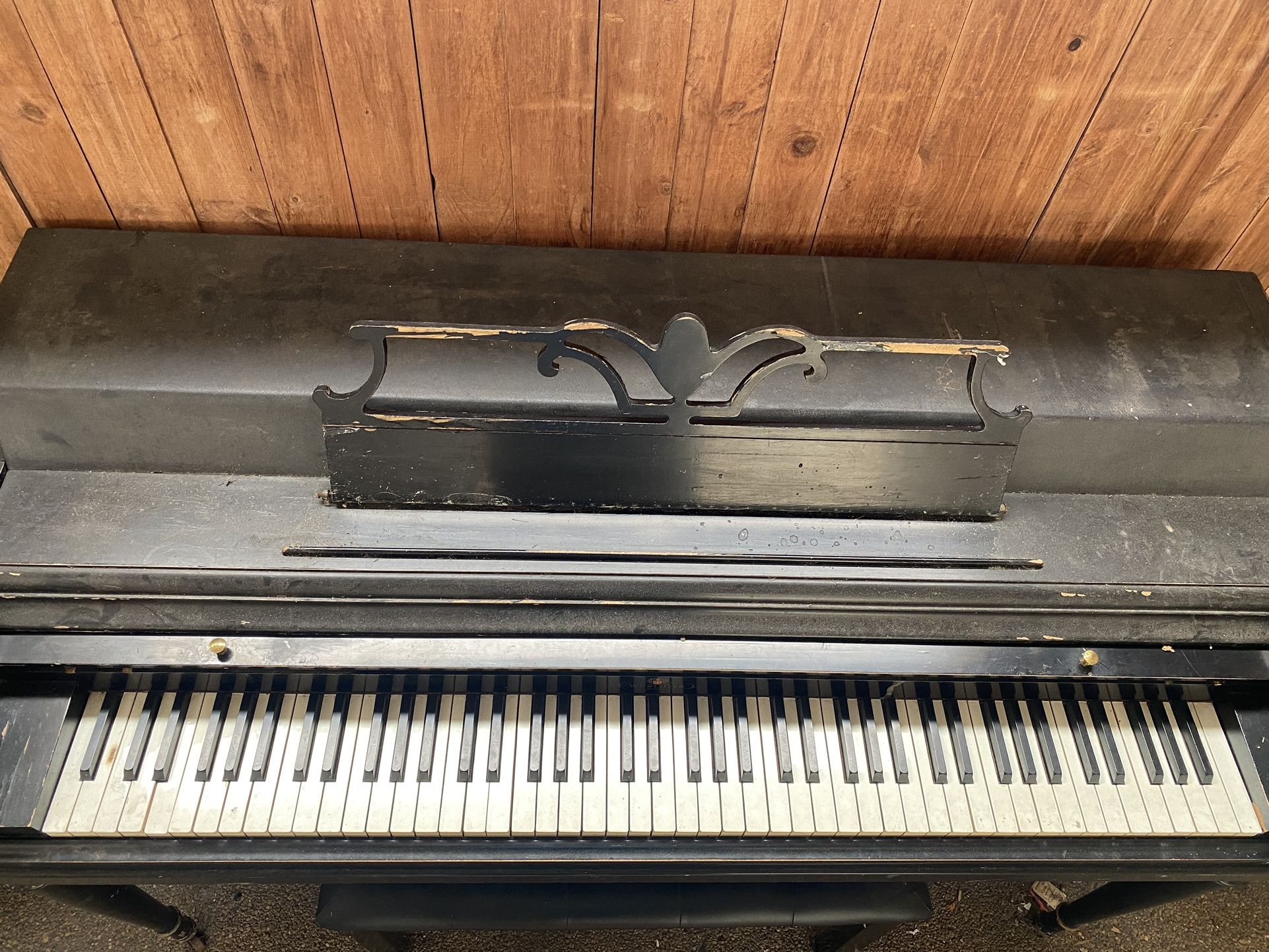 Wurlitzer Upright Piano for Sale in Huntington Beach CA OfferUp