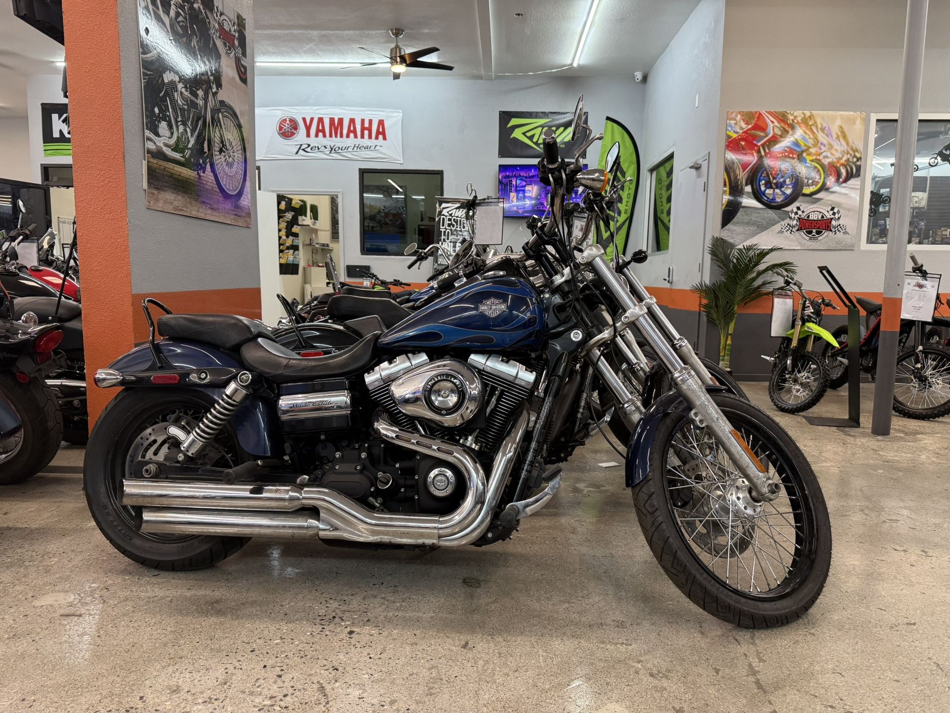 2012 HARLEY-DAVIDSON DYNA WIDE-GLIDE